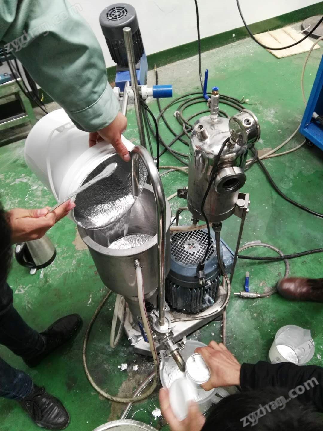 鋁粉顏料研磨分散機(jī)
