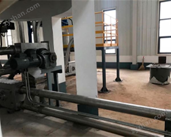 管鏈輸送機(jī)圖片