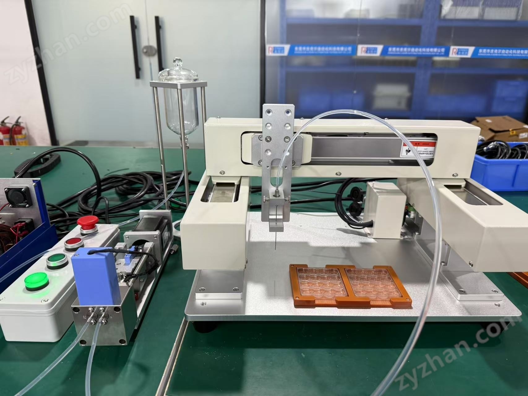 AF藥丸滴液機(jī)：制藥領(lǐng)域的核心助力