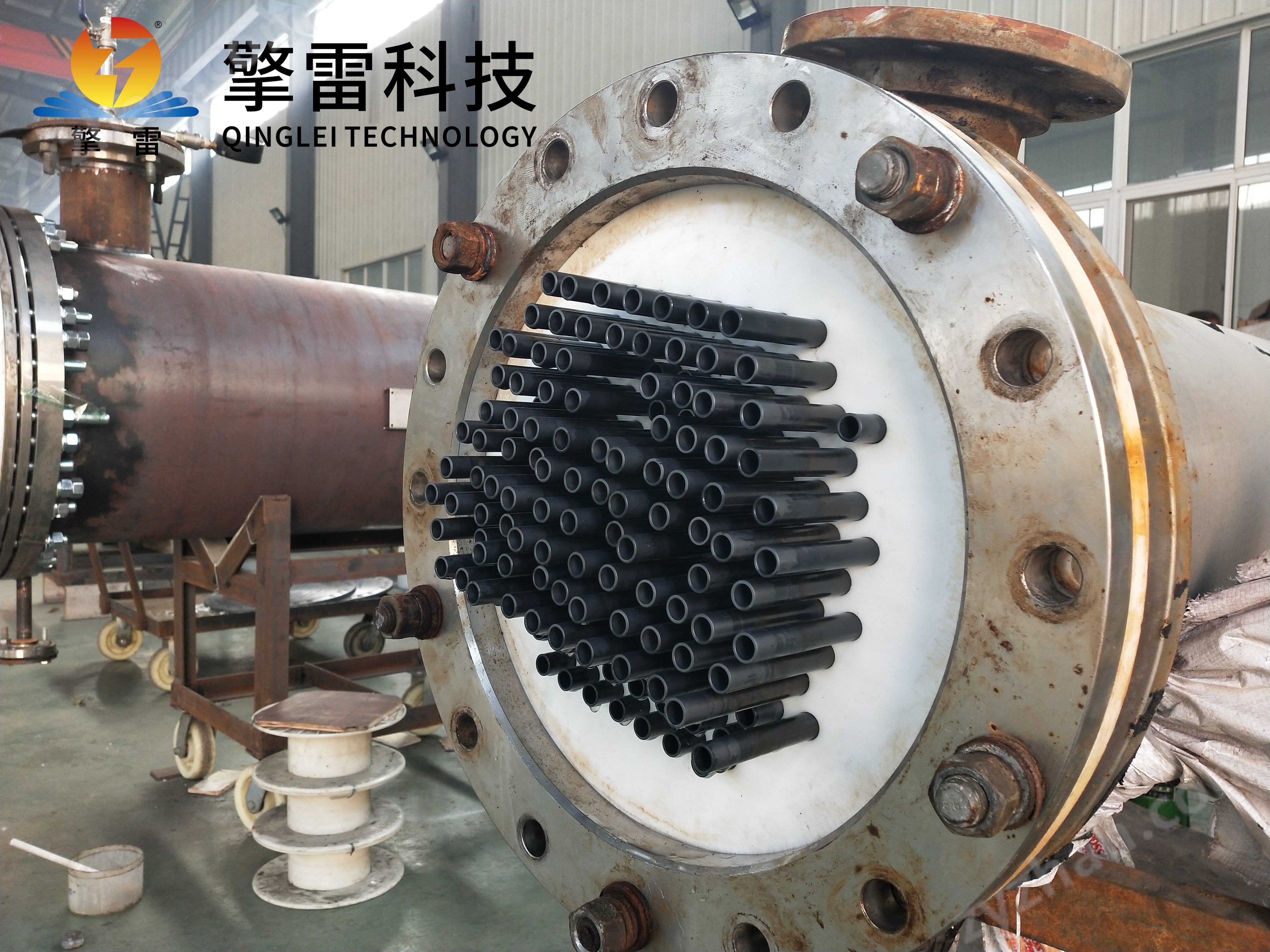 1.jpg 制藥加熱列碳化硅換熱器結構